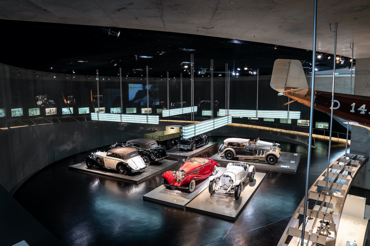Zájezd do muzeí Mercedes-Benz a Porsche