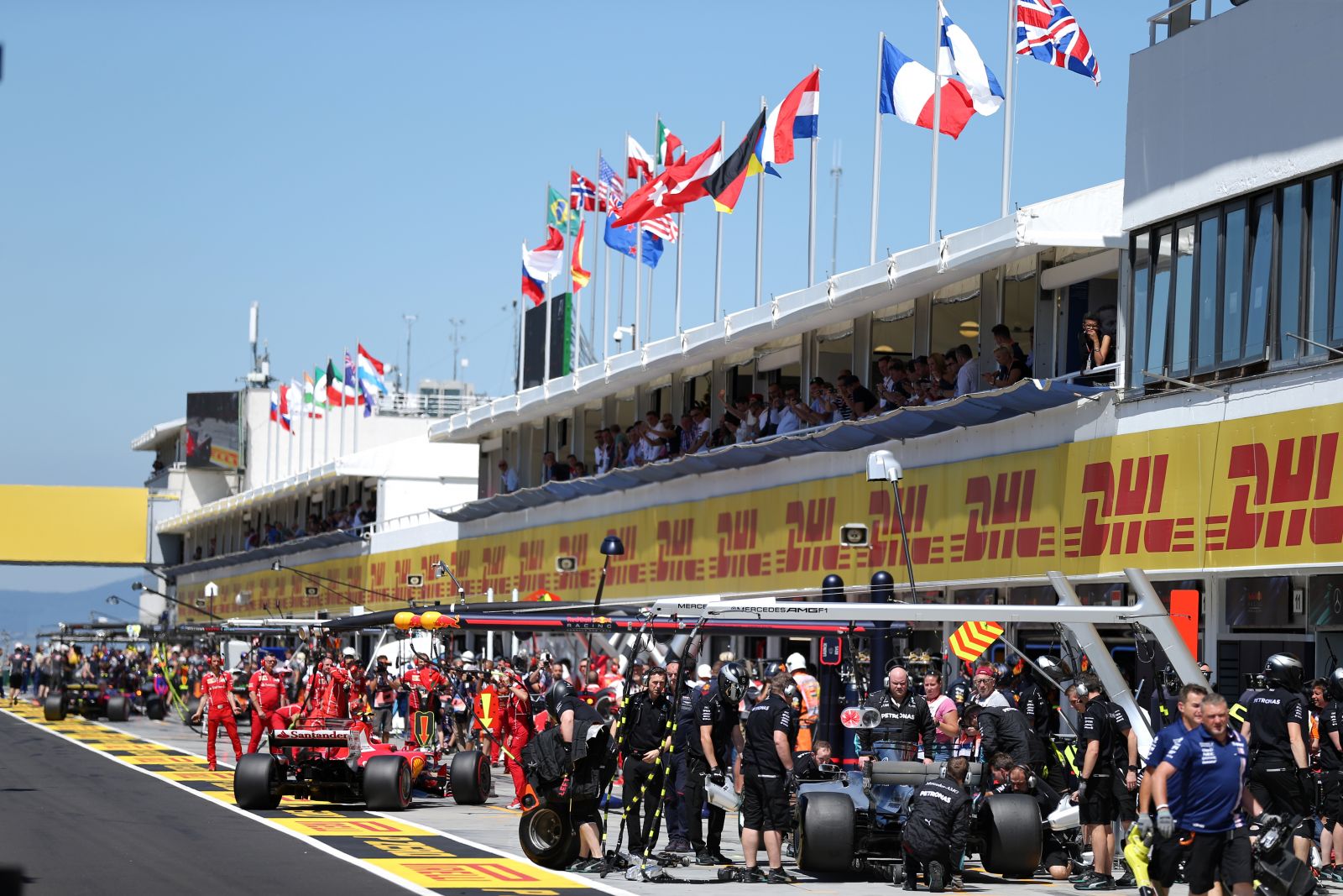 VIP Vstupenky na F1 Paddock Club - Velká cena Itálie 2022